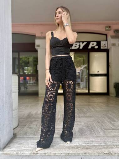 Pantalone ad uncinetto