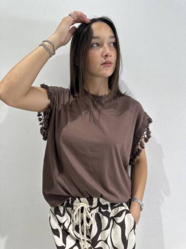 T-shirt a scatolina con nappine -Susymix
