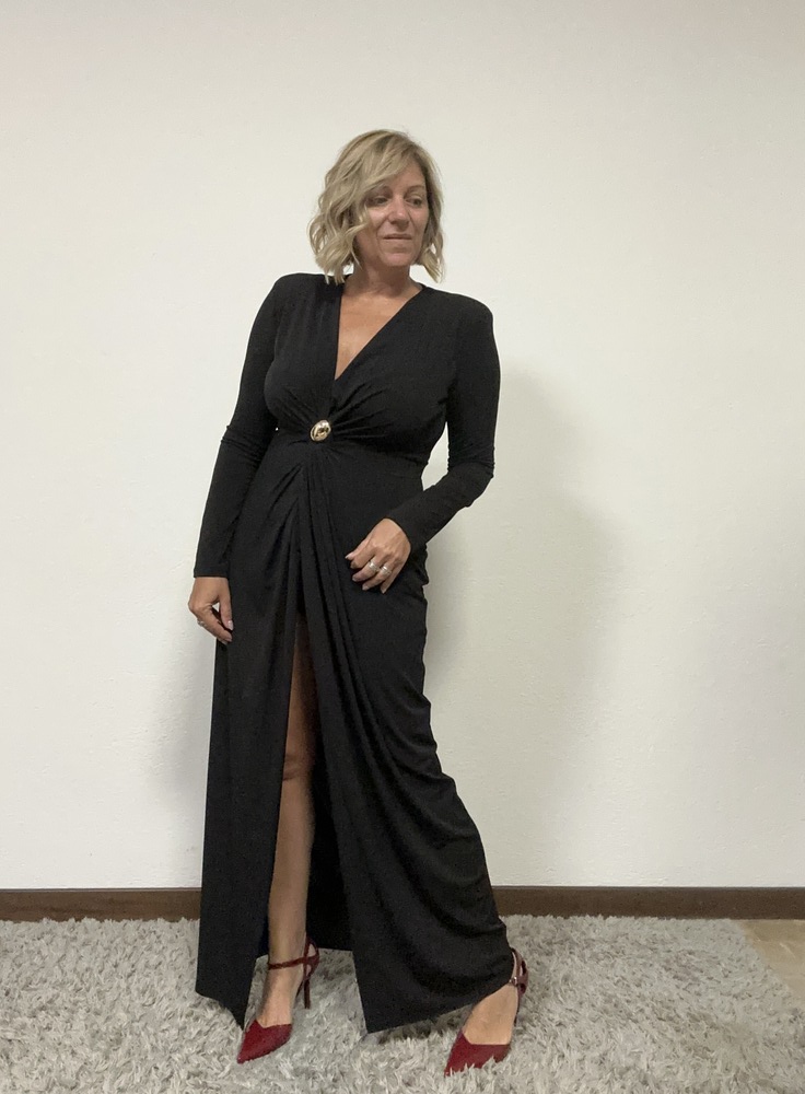 Abito lungo con spacco e gioiello oro-Susymix Abbigliamento