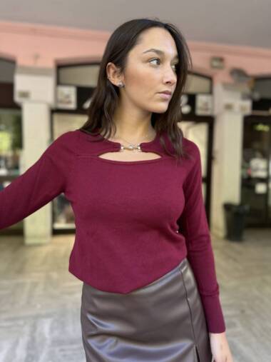 Maglia con accessorio oro