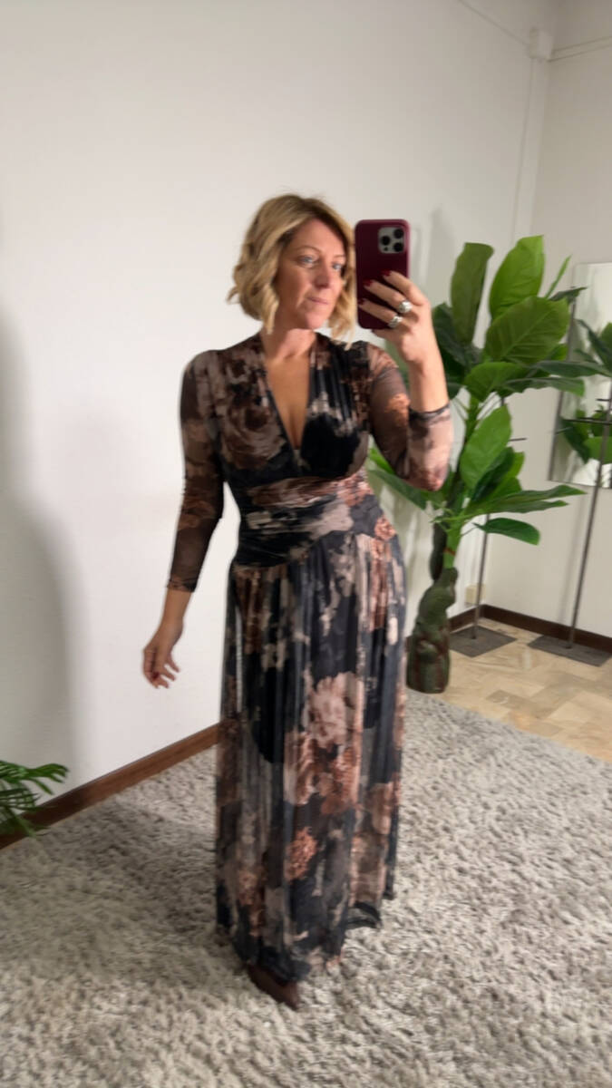 {“eId”:”1226192484733945″,”CameraPosition”:1}