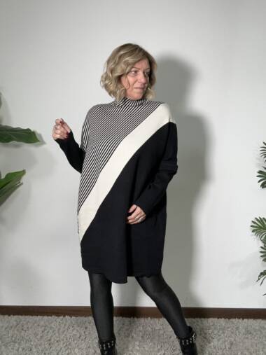 Abito in maglia over riga trasversale