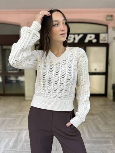 Maglia traforata con micro paillettes