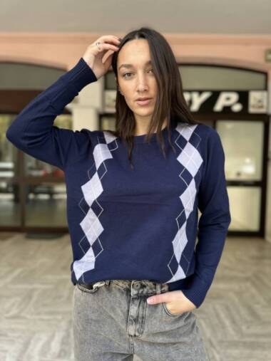 Maglia con rombi a lato