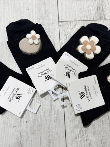 Calzino in caldo cotone  con applicazione nero