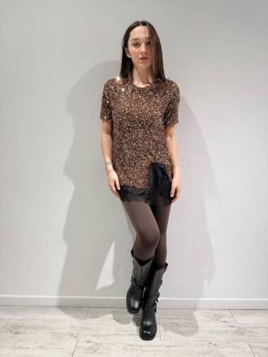 Maglietta in paillettes e pizzo