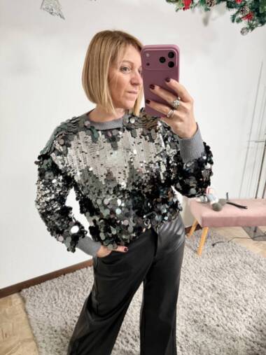 Maglia con paillettes