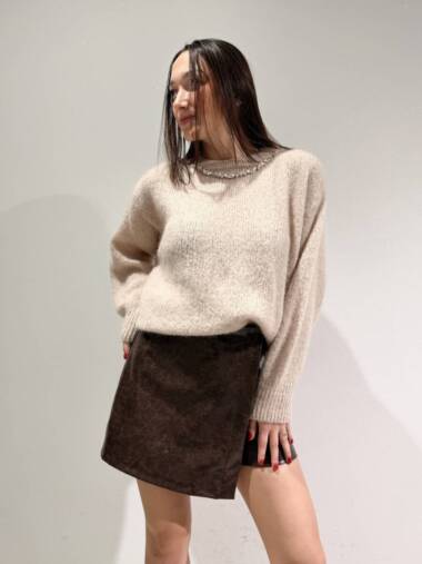 Maglia in mohair con girocollo di strass