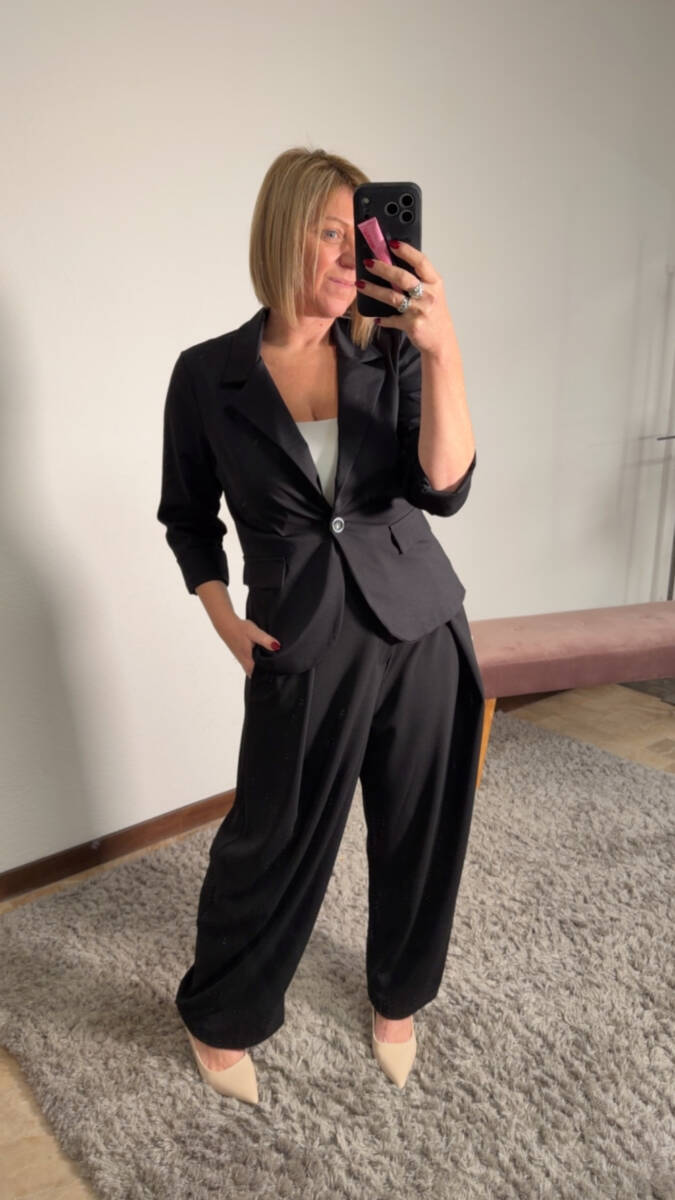 {“eId”:”1226192484733945″,”CameraPosition”:1}