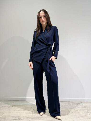 Tailleur con blazer con fiocco -Susymix